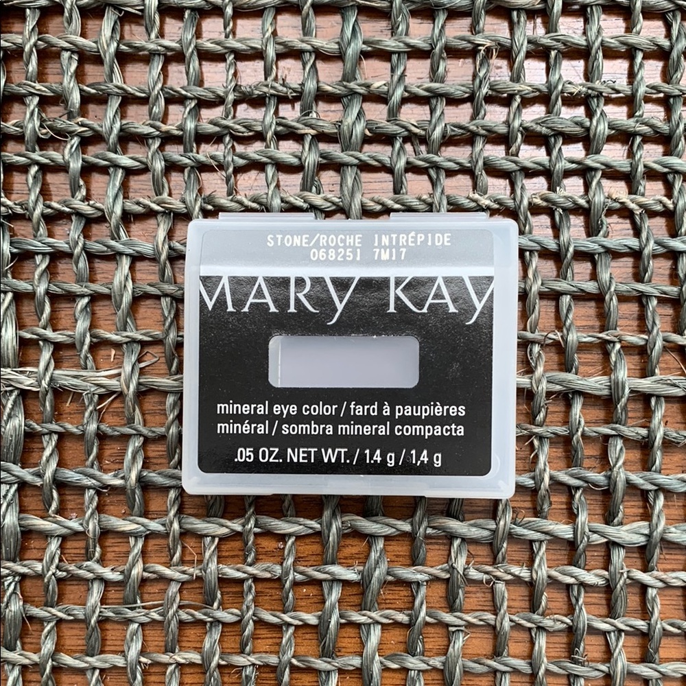 Mary Kay NIP Stone Mineral Eye Color